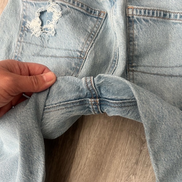 American Eagle Outfitters Frayed Hem Light Blue Jeans size 10 LONG - Picture 3 of 9